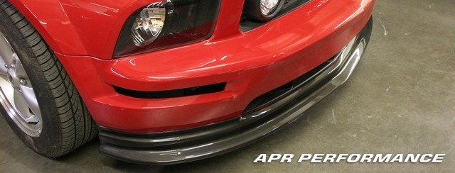 FA-204010 Mustang GT 05-09 Frontläpp Kolfiber APR Performance
