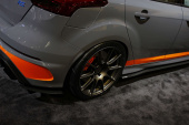 Ford Focus RS Kolfiber Thermoplast Sidosplitters Verus Engineering